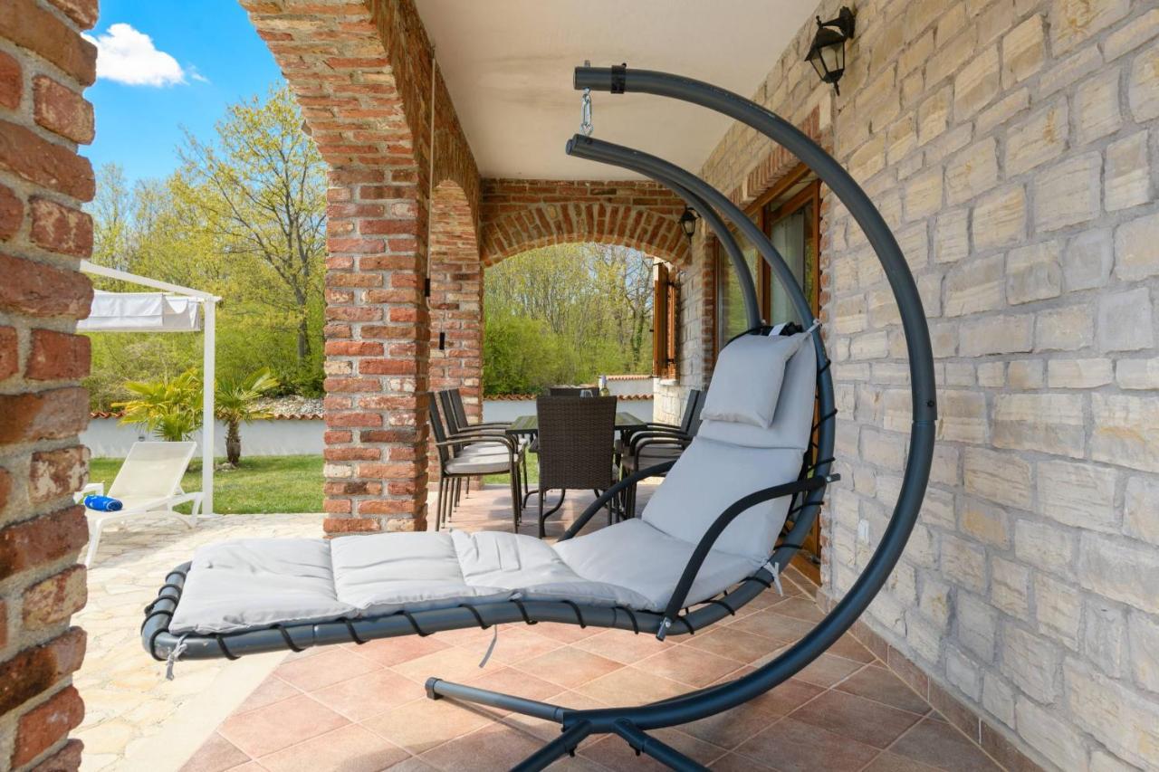 Paradis Villa Stone Queen With Heated Pool Butkovici  Экстерьер фото