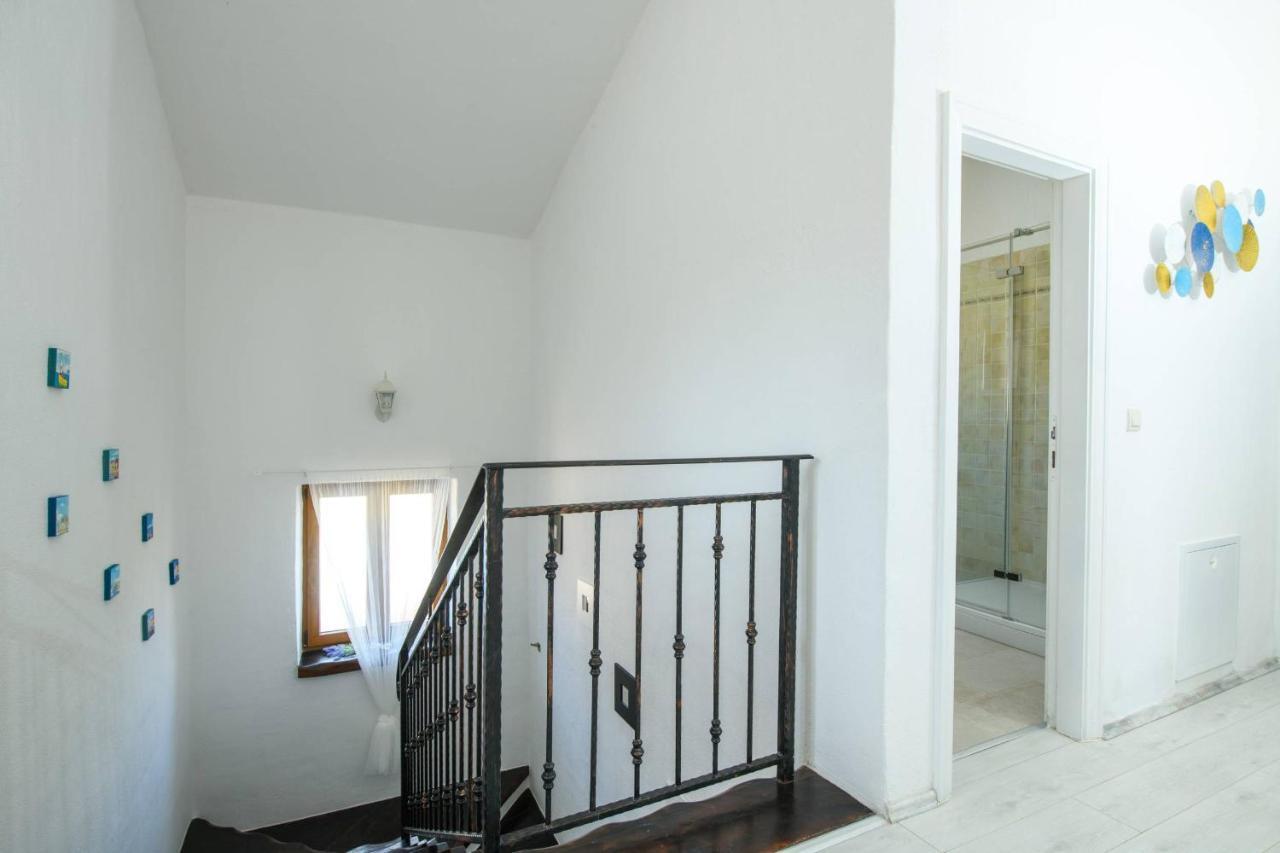 Paradis Villa Stone Queen With Heated Pool Butkovici  Экстерьер фото