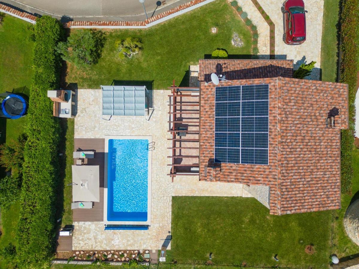 Paradis Villa Stone Queen With Heated Pool Butkovici  Экстерьер фото